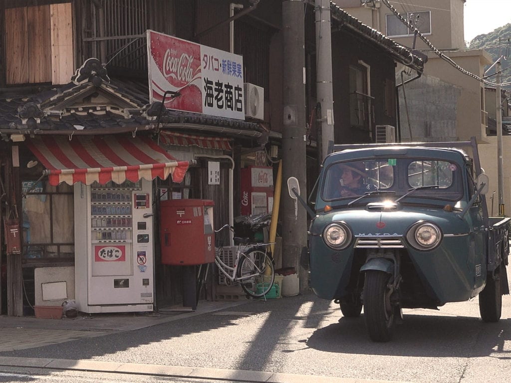 バタコ オート三輪 マツダ ｔ1500 Silver Next Lens 淡路島 洲本市 淡路市 南あわじ市 で映像制作 ドローン空撮